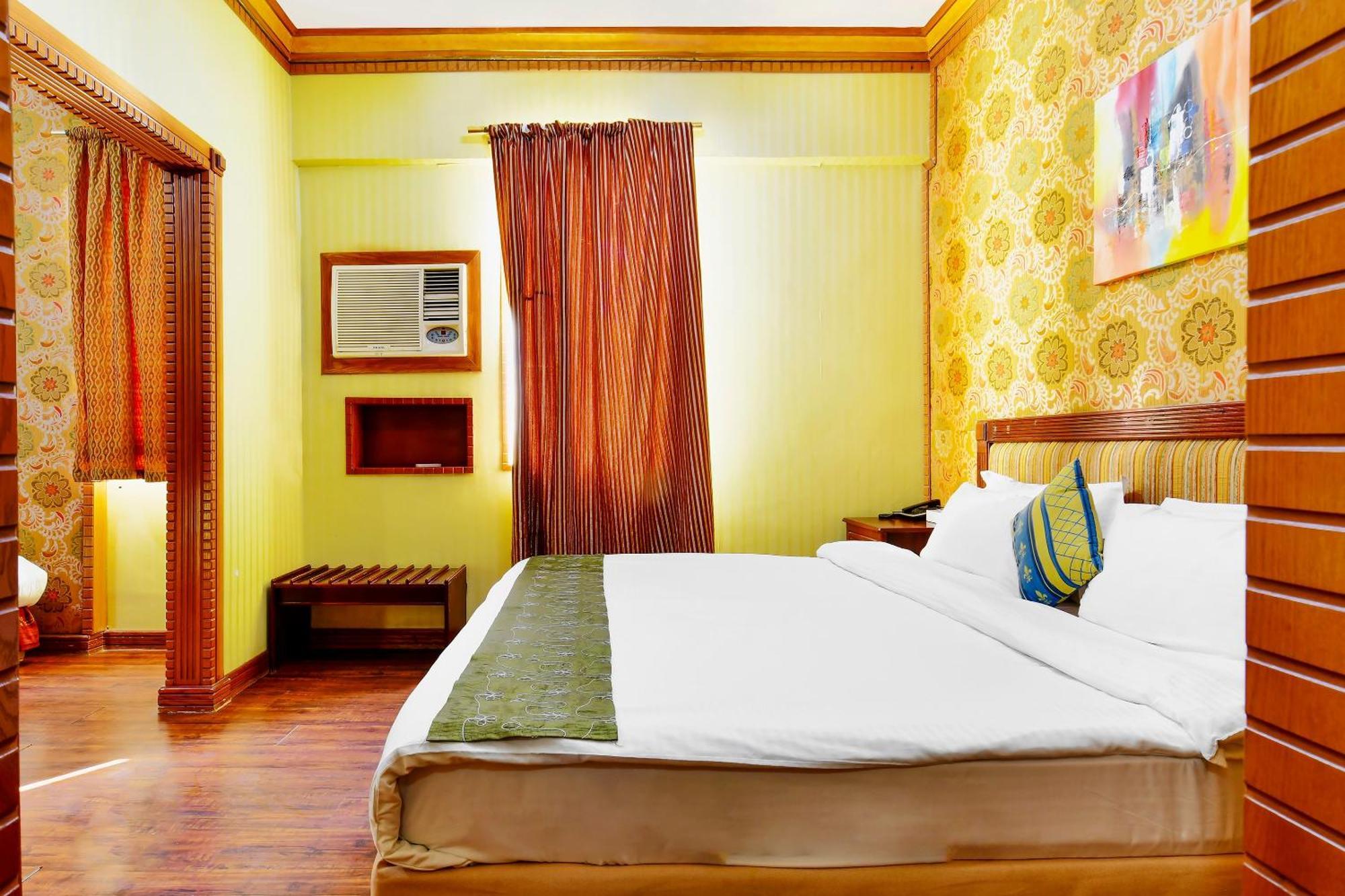 Capital O 125 Moon Plaza Hotel Manama Dış mekan fotoğraf