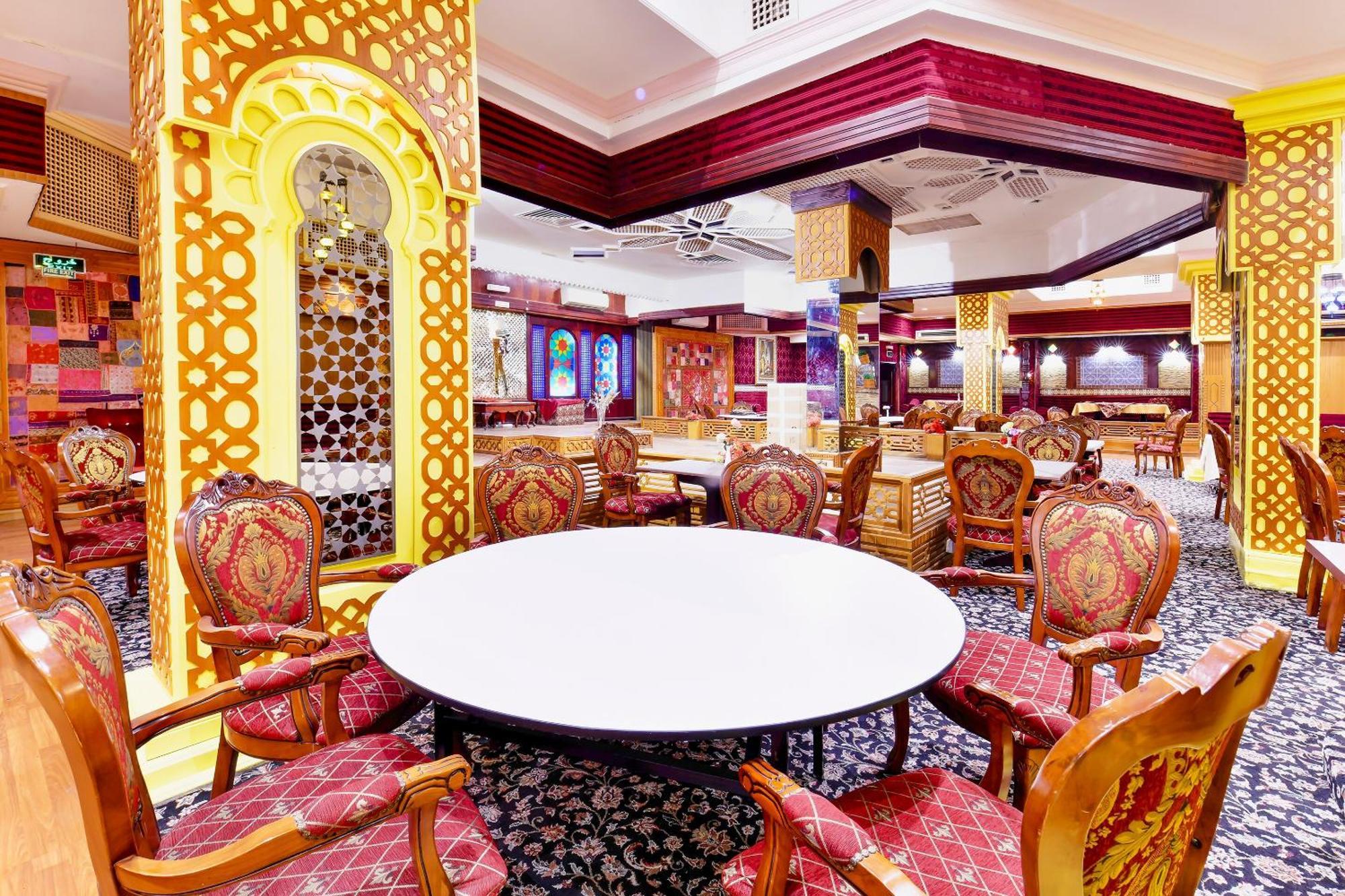 Capital O 125 Moon Plaza Hotel Manama Dış mekan fotoğraf