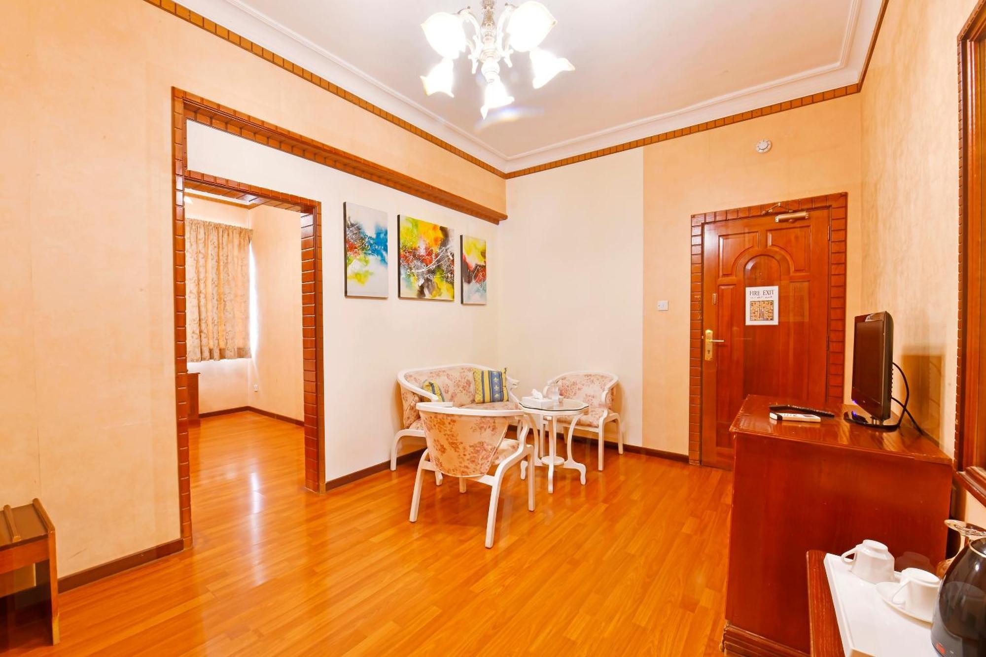 Capital O 125 Moon Plaza Hotel Manama Dış mekan fotoğraf