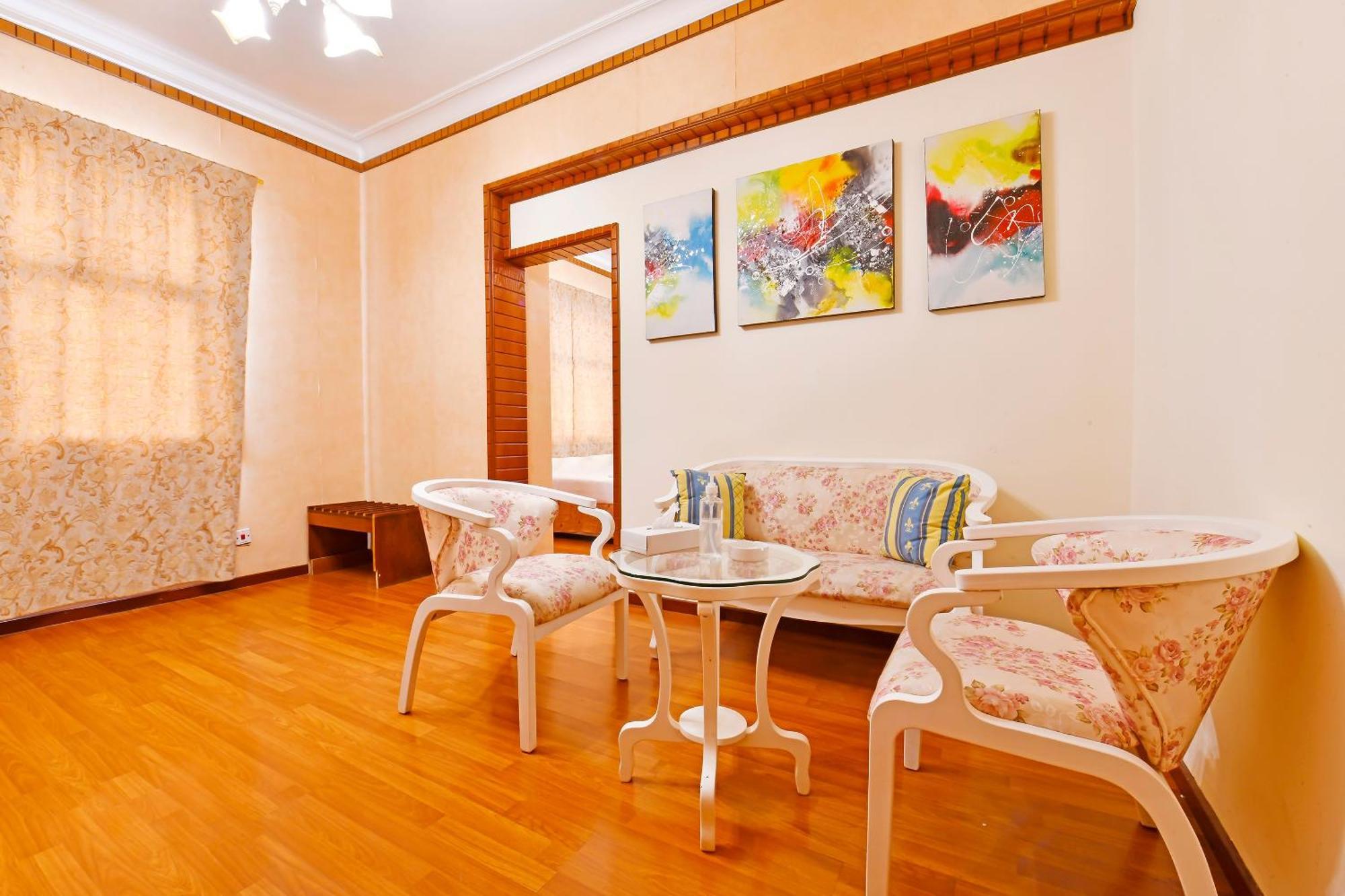 Capital O 125 Moon Plaza Hotel Manama Dış mekan fotoğraf