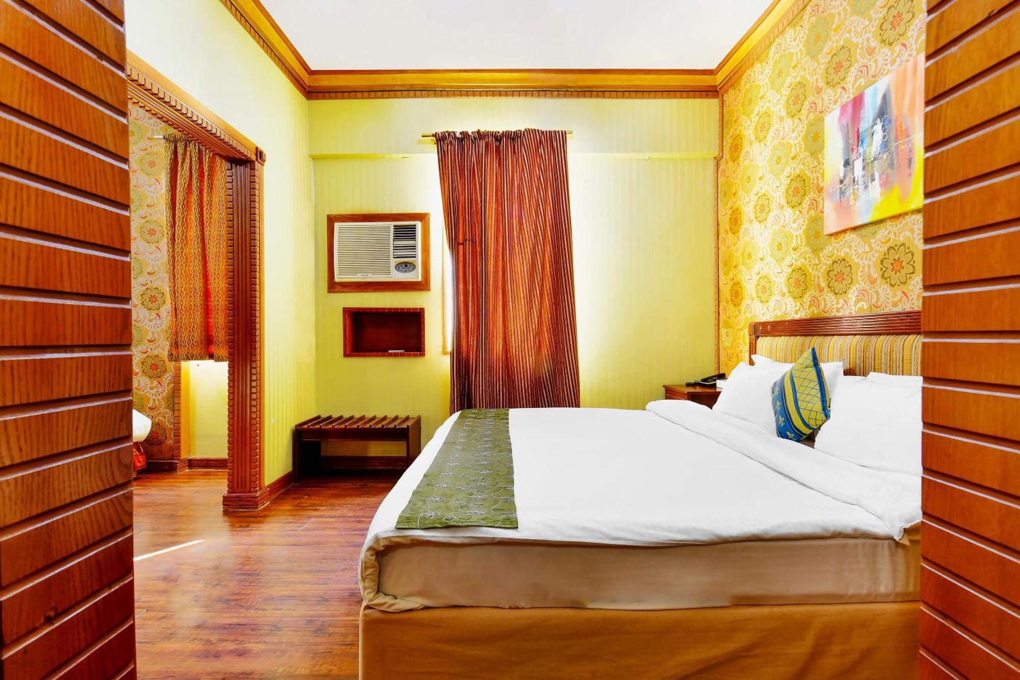 Capital O 125 Moon Plaza Hotel Manama Dış mekan fotoğraf