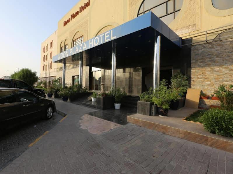 Capital O 125 Moon Plaza Hotel Manama Dış mekan fotoğraf